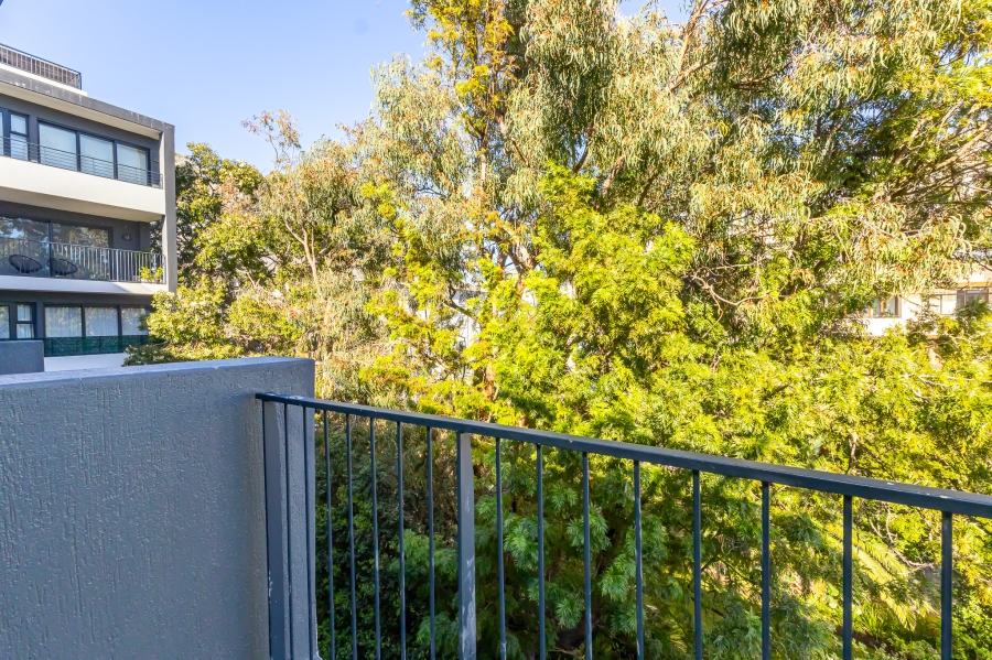 To Let 2 Bedroom Property for Rent in Sea Point Western Cape